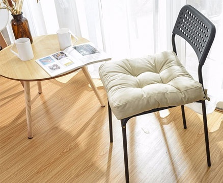 网易严选:帆布丝羽绒多用坐垫 2色可选 秒杀价¥35,凑单满¥88元包邮