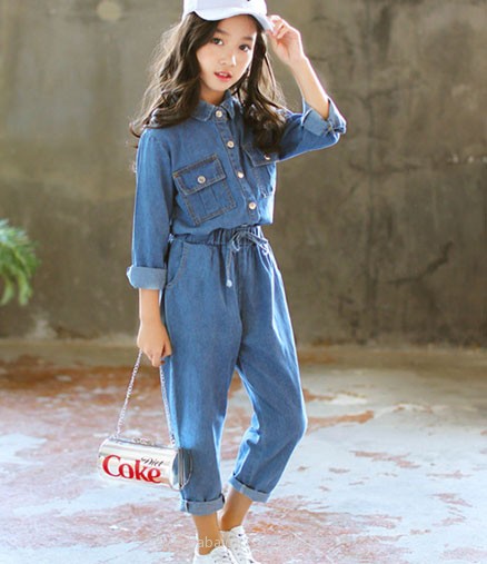 天猫商城:伊诺小镇 韩版秋装儿童牛仔两件套潮衣 现价¥88,领取¥20的优惠券,折后实付¥68包邮