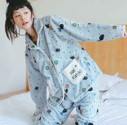 天猫商城:芬腾旗下千线艺 女士 法兰绒加厚家居服套装 现¥139,领¥60优惠券,券后新低¥79元包邮