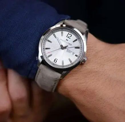 亚马逊海外购:Hamilton 汉米尔顿 Broadway系列 男士时尚腕表,直邮含税到手¥2012.39