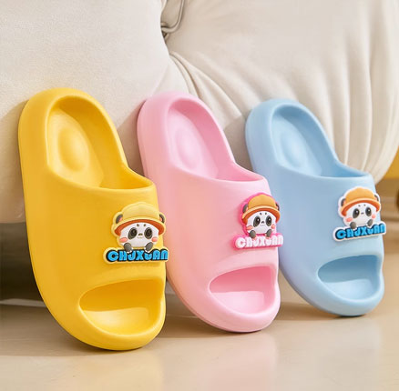初轩 儿童EVA卡通熊猫拖鞋,三色可选,券后新低¥9.9元起包邮